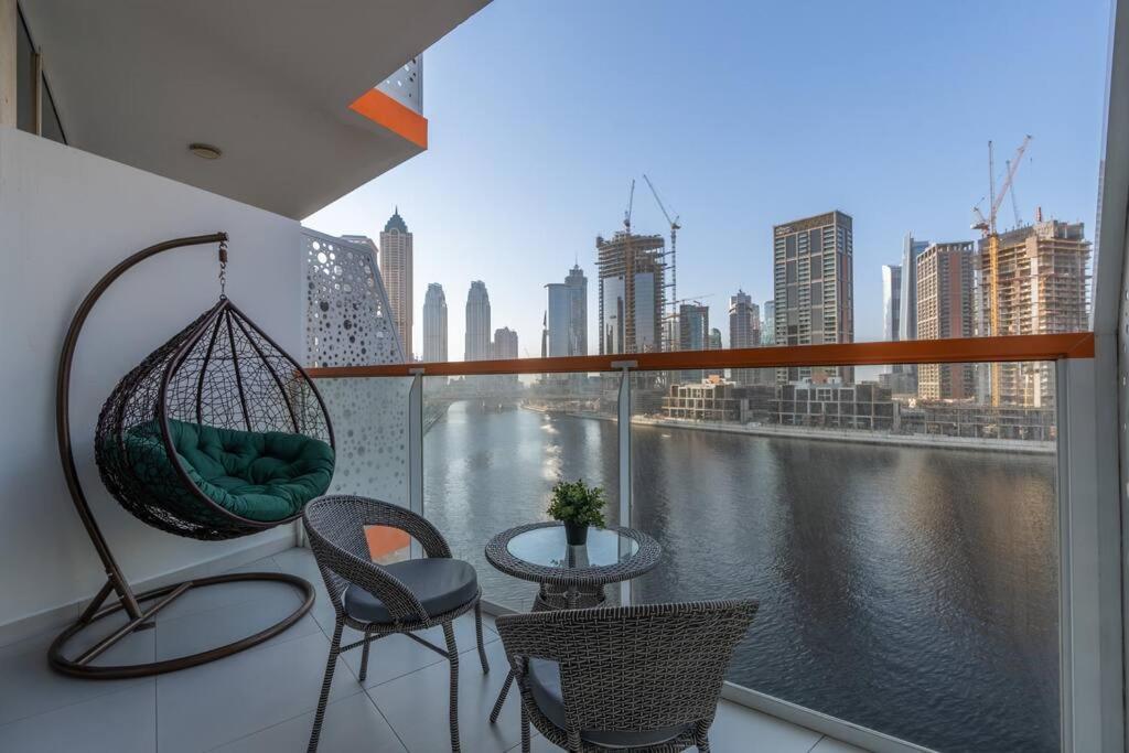Elegant I Burj Khalifa & Canal View *