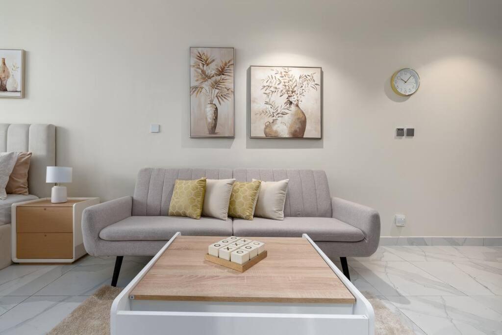 Apartment Elegant I Burj Khalifa & Canal View